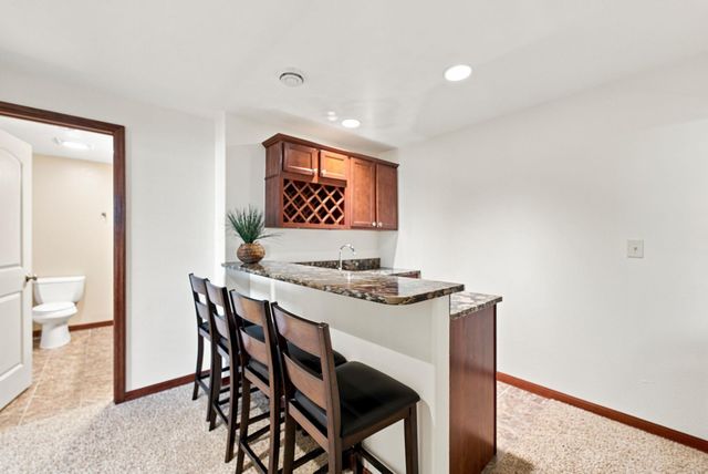 1015 Rocky Ridge Road, Cedar Falls, IA 50613