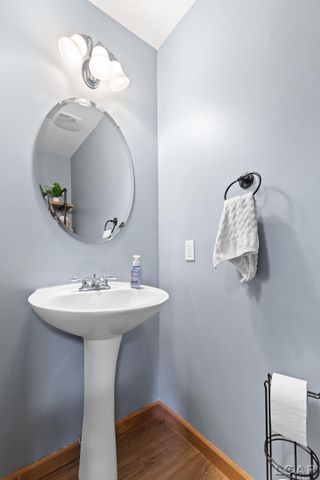 949 Hickory Creek Drive, Temperance, MI 48182