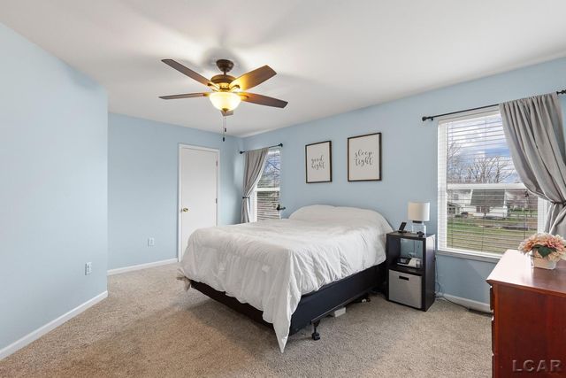 949 Hickory Creek Drive, Temperance, MI 48182