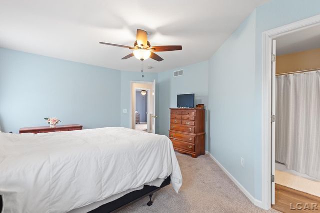 949 Hickory Creek Drive, Temperance, MI 48182