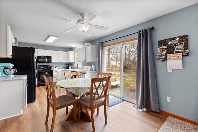 949 Hickory Creek Drive, Temperance, MI 48182