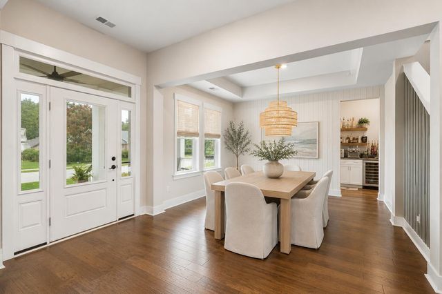 1055 Stonehenge Drive, Hanahan, SC 29410