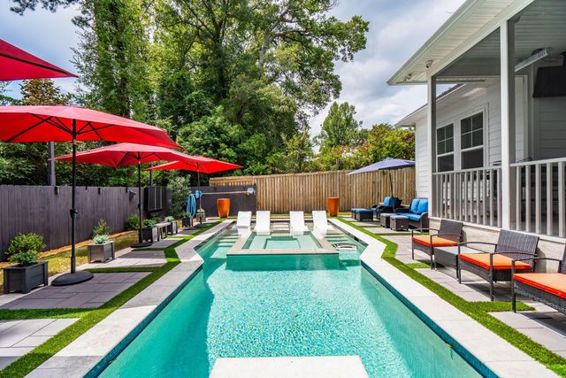 1055 Stonehenge Drive, Hanahan, SC 29410