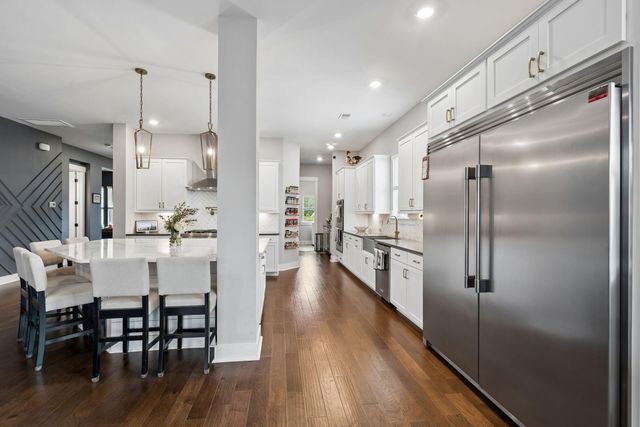 1055 Stonehenge Drive, Hanahan, SC 29410