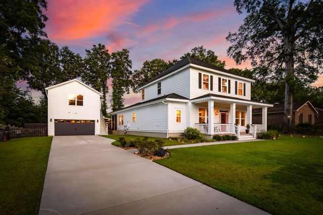 1055 Stonehenge Drive, Hanahan, SC 29410
