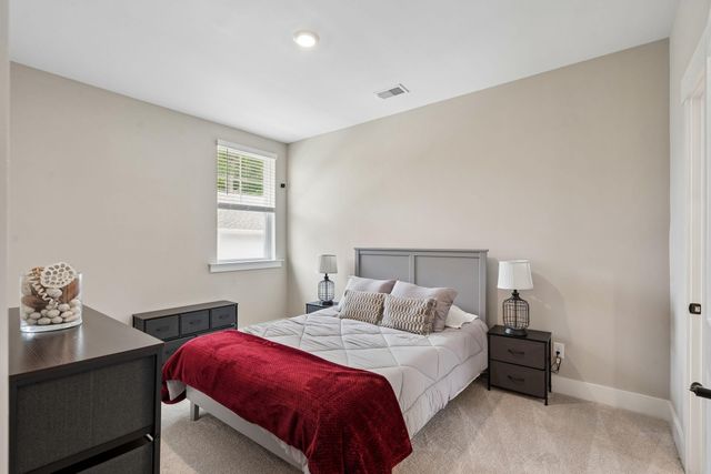 1055 Stonehenge Drive, Hanahan, SC 29410
