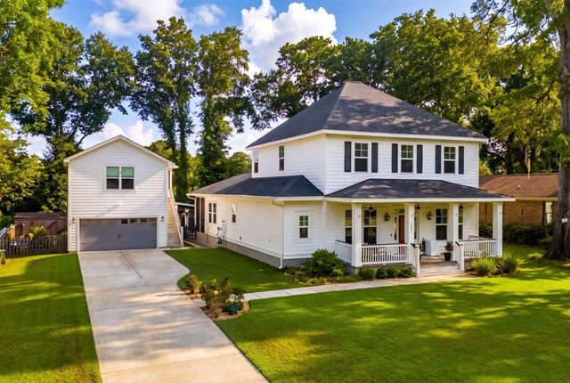 1055 Stonehenge Drive, Hanahan, SC 29410