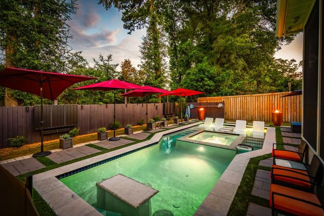 1055 Stonehenge Drive, Hanahan, SC 29410
