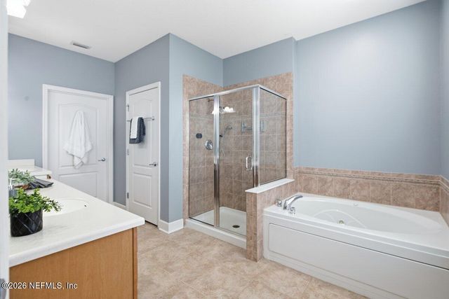 4480 DEERWOOD LAKE PARKWAY 458, Jacksonville, FL 32216