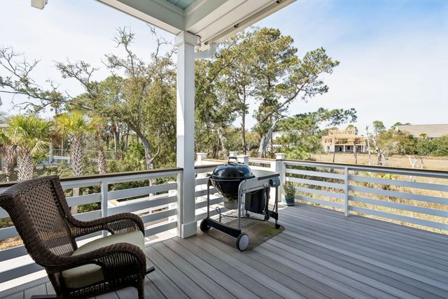 6823 Back Bay Drive, Isle Of Palms, SC 29451