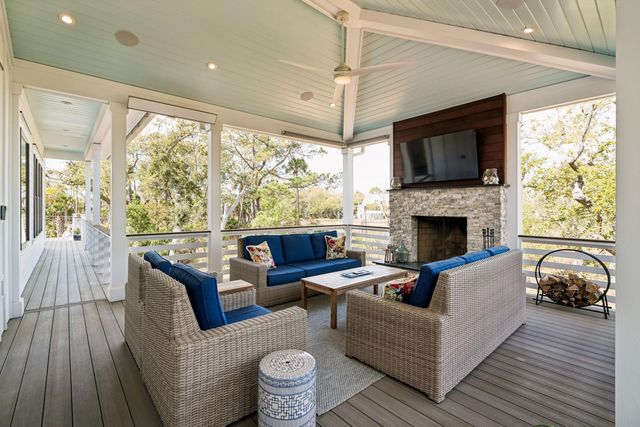 6823 Back Bay Drive, Isle Of Palms, SC 29451