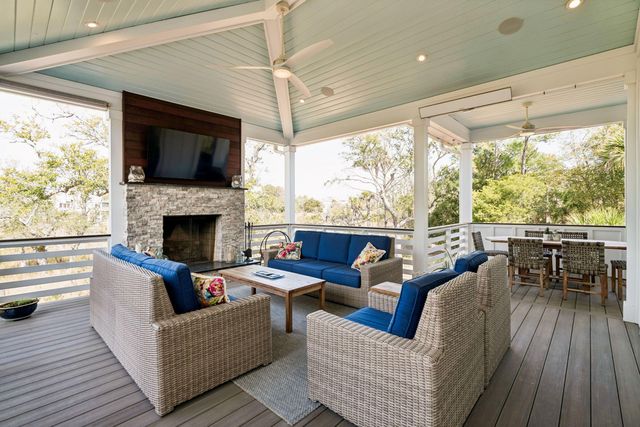 6823 Back Bay Drive, Isle Of Palms, SC 29451