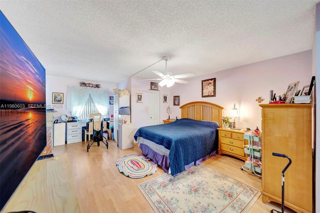 3940 Inverrary Boulevard 303A, Lauderhill, FL 33319