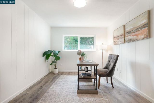 2072 Chalomar Rd, Concord, CA 94518
