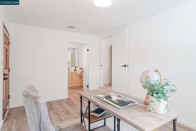 2072 Chalomar Rd, Concord, CA 94518