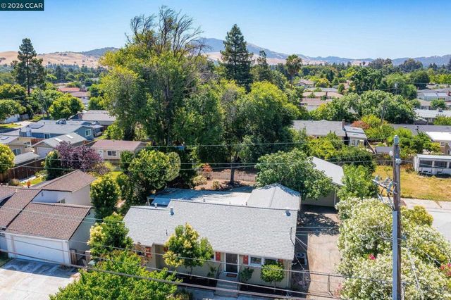 2072 Chalomar Rd, Concord, CA 94518