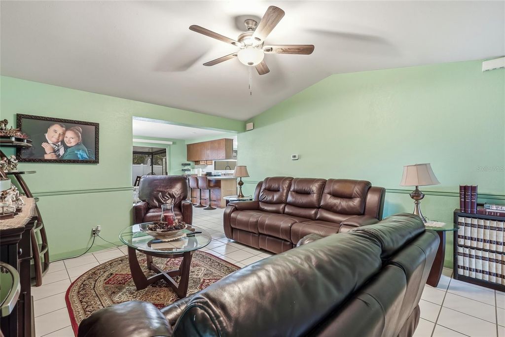 Image 11 of property listing at 3118 RIVER COVE DRIVE, Tampa, FL 33614