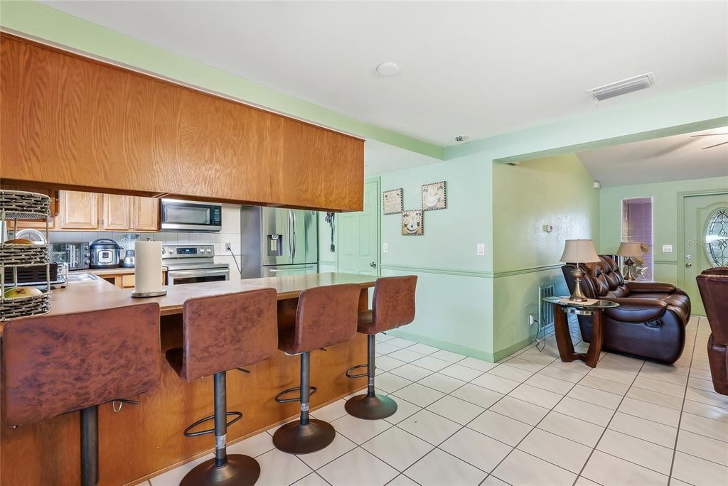 Image 14 of property listing at 3118 RIVER COVE DRIVE, Tampa, FL 33614