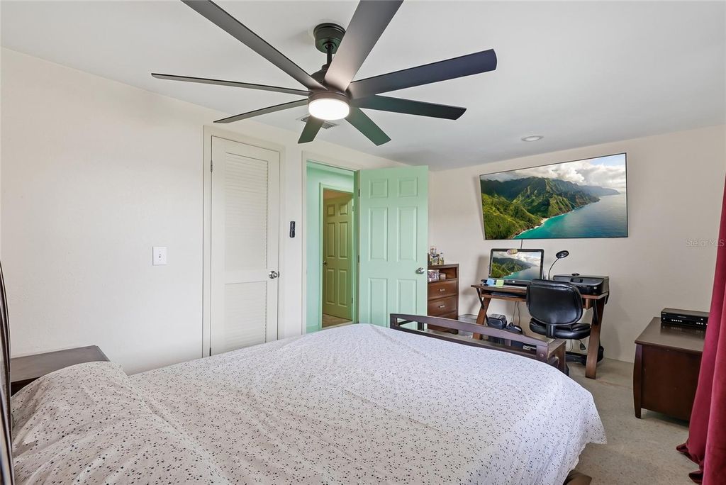 Image 23 of property listing at 3118 RIVER COVE DRIVE, Tampa, FL 33614