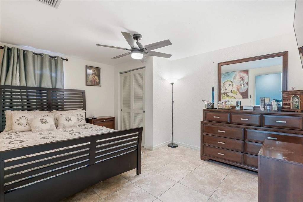 Image 24 of property listing at 3118 RIVER COVE DRIVE, Tampa, FL 33614