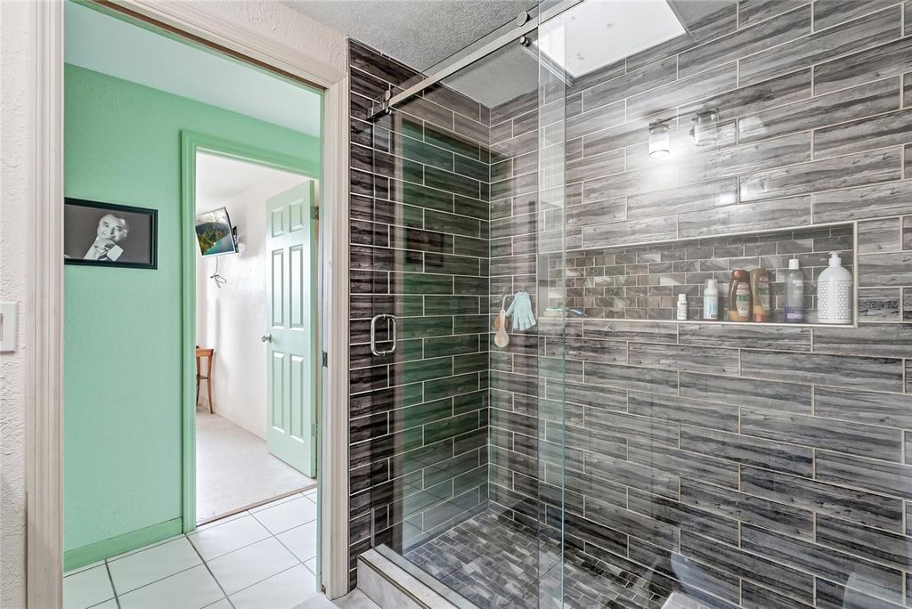 Image 27 of property listing at 3118 RIVER COVE DRIVE, Tampa, FL 33614