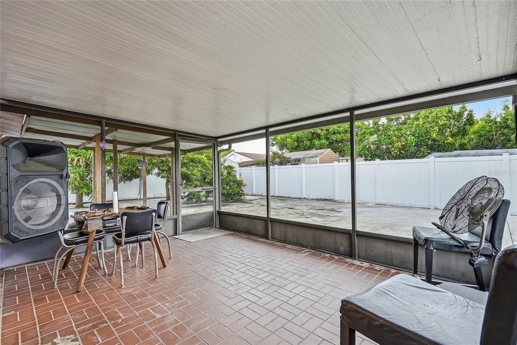 Image 30 of property listing at 3118 RIVER COVE DRIVE, Tampa, FL 33614