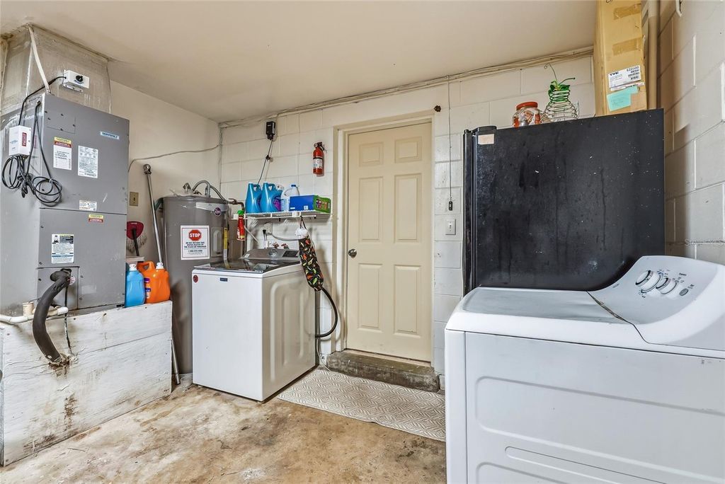 Image 32 of property listing at 3118 RIVER COVE DRIVE, Tampa, FL 33614