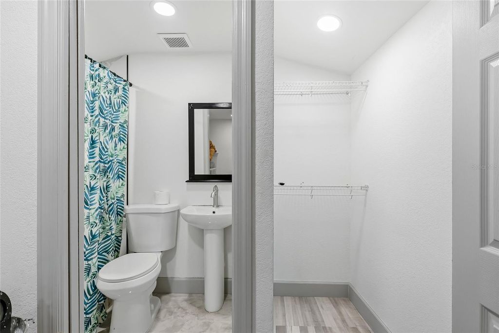 Image 48 of property listing at 3118 RIVER COVE DRIVE, Tampa, FL 33614