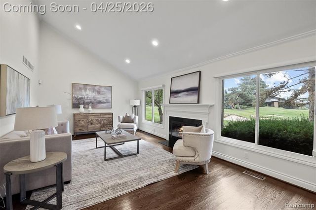 1795 Golf Ridge Drive, Bloomfield Hills, MI 48302