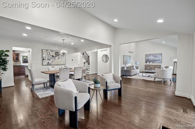 1795 Golf Ridge Drive, Bloomfield Hills, MI 48302