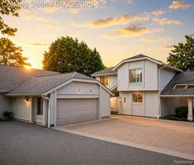 1795 Golf Ridge Drive, Bloomfield Hills, MI 48302