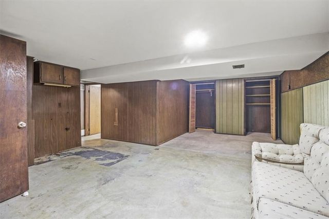 104 London Way Road, Belton, MO 64012