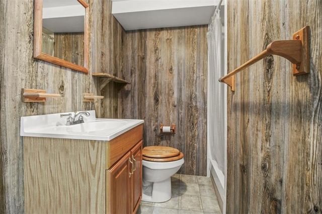 104 London Way Road, Belton, MO 64012