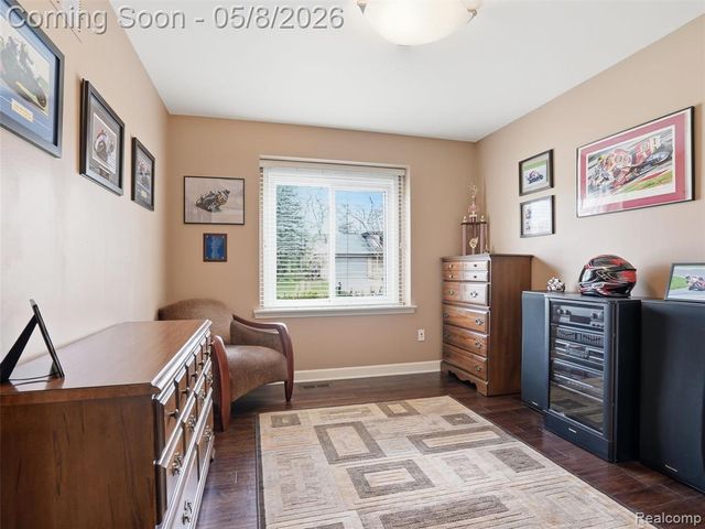 1669 Treeside Drive, Rochester Hills, MI 48307