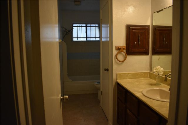 1006 Kenforest Drive, Missouri City, TX 77489