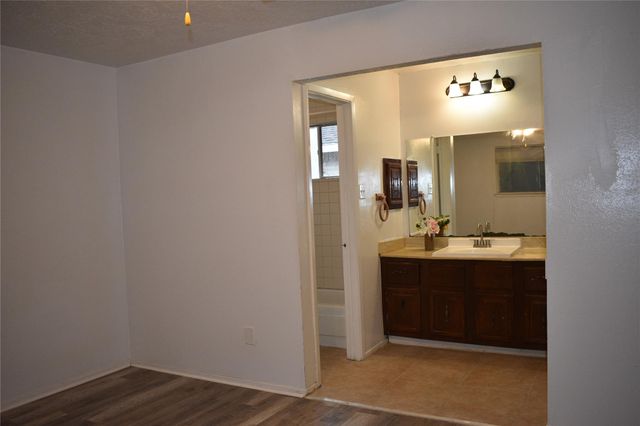 1006 Kenforest Drive, Missouri City, TX 77489