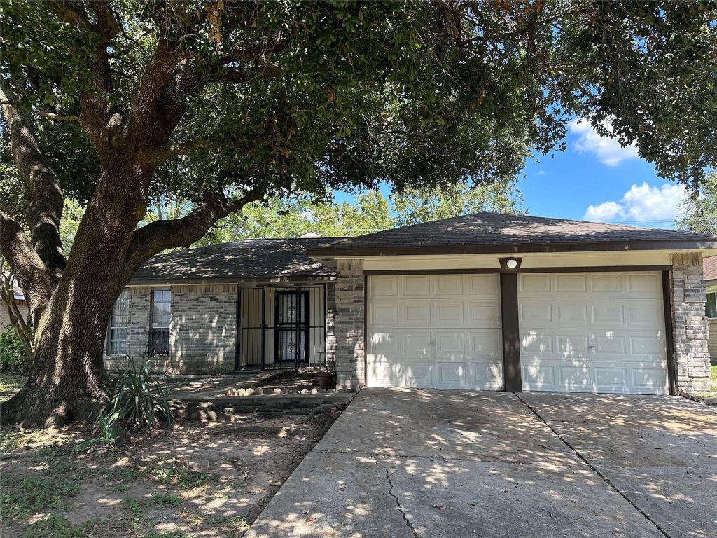 1006 Kenforest Drive, Missouri City, TX 77489