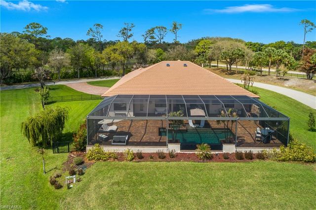 17210 Serengeti CIR, Alva, FL 33920