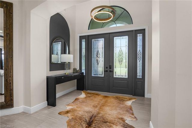 17210 Serengeti CIR, Alva, FL 33920