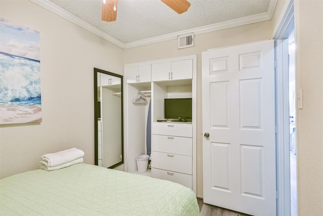 6102 Seawall Boulevard 181, Galveston, TX 77551