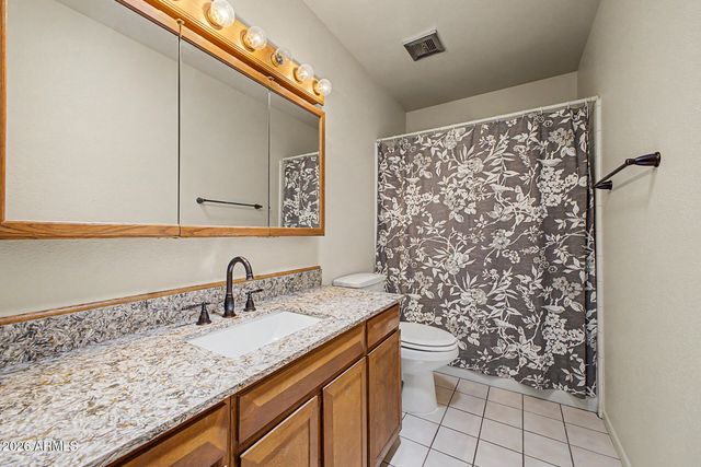 5340 W CARON Street, Glendale, AZ 85302