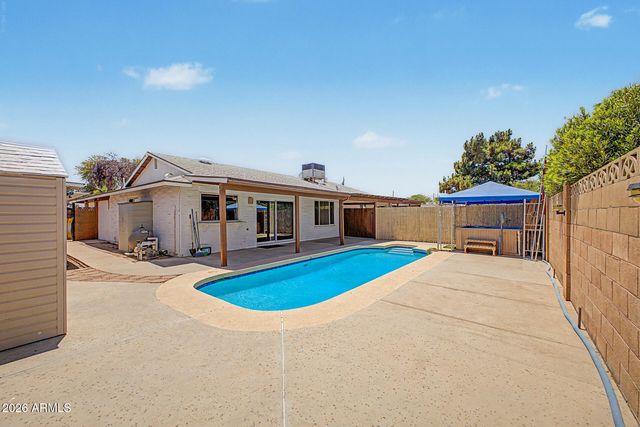 5340 W CARON Street, Glendale, AZ 85302