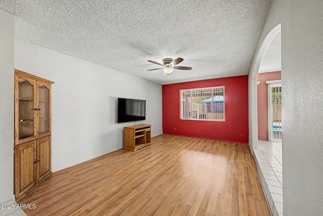 5340 W CARON Street, Glendale, AZ 85302