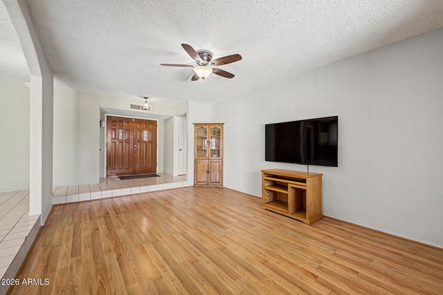 5340 W CARON Street, Glendale, AZ 85302