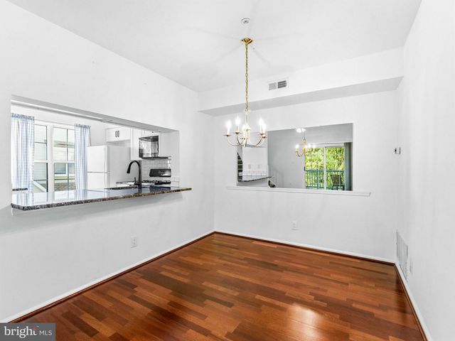 4606 ABERDEEN LN, Blackwood, NJ 08012