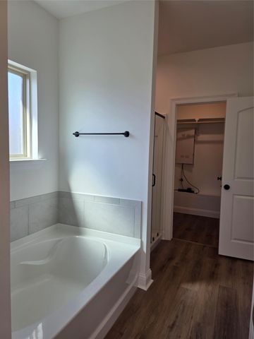 1115 Little Cypress Loop, Orange, TX 77632