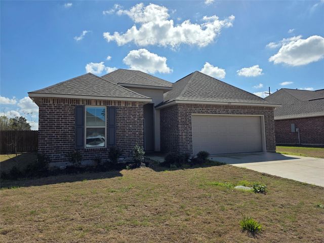 1115 Little Cypress Loop, Orange, TX 77632