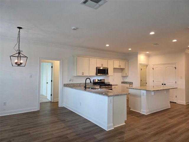 1115 Little Cypress Loop, Orange, TX 77632