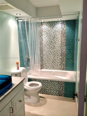 319 NE 14th Ave 602, Hallandale Beach, FL 33009