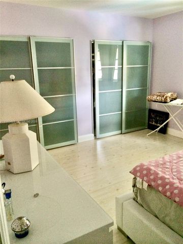 319 NE 14th Ave 602, Hallandale Beach, FL 33009